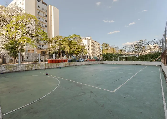 Familiar Ll 8ºandar Ll Wi-fi 259mpbs Ll 780m Da Av Ipiranga Ll 2km Hospital São Lucas Pucc Ll 4km Centro Ll 4,9km Da Rodoviária Ll 8km Do Aeroporto Ll Apartamento Porto Alegre