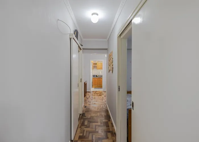 Apartamento Familiar Ll 8ºandar Ll Wi-fi 259mpbs Ll 780m Da Av Ipiranga Ll 2km Hospital São Lucas Pucc Ll 4km Centro Ll 4,9km Da Rodoviária Ll 8km Do Aeroporto Ll Porto Alegre