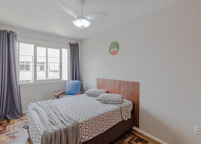 Apartamento Familiar Ll 8ºandar Ll Wi-fi 259mpbs Ll 780m Da Av Ipiranga Ll 2km Hospital São Lucas Pucc Ll 4km Centro Ll 4,9km Da Rodoviária Ll 8km Do Aeroporto Ll Porto Alegre